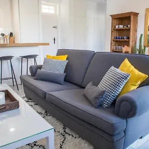 Expo Golden Mile Apartment